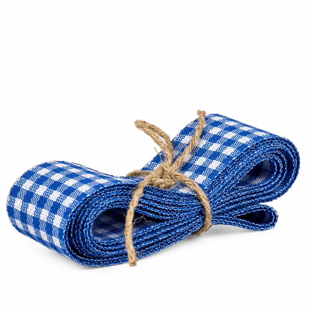 Blauw en wit geblokt stoffen lint 300cm lang opgerold met jute koord voor decoratie en handwerk