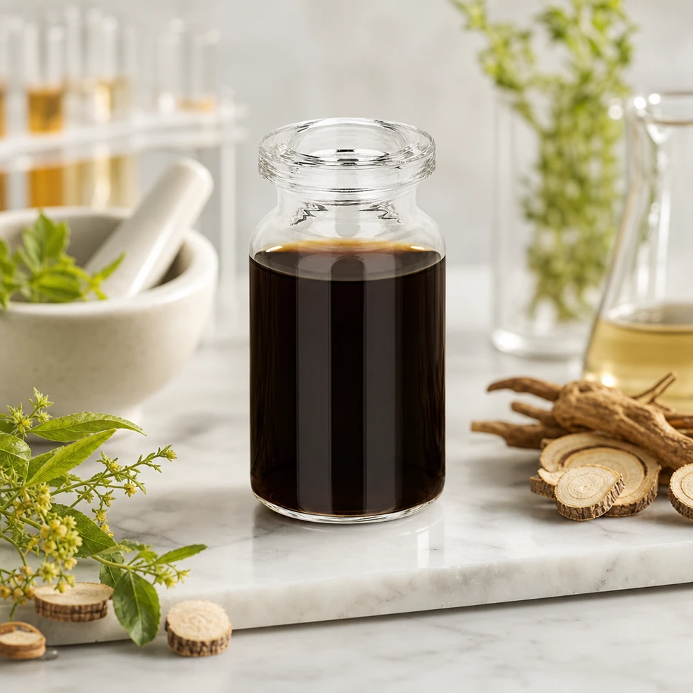 Injectiefles helder glas 5ml Klarglas Injektionsflasche 5ml für Naturextrakte mit Likörwurzel und grünen Kräutern dekoriert