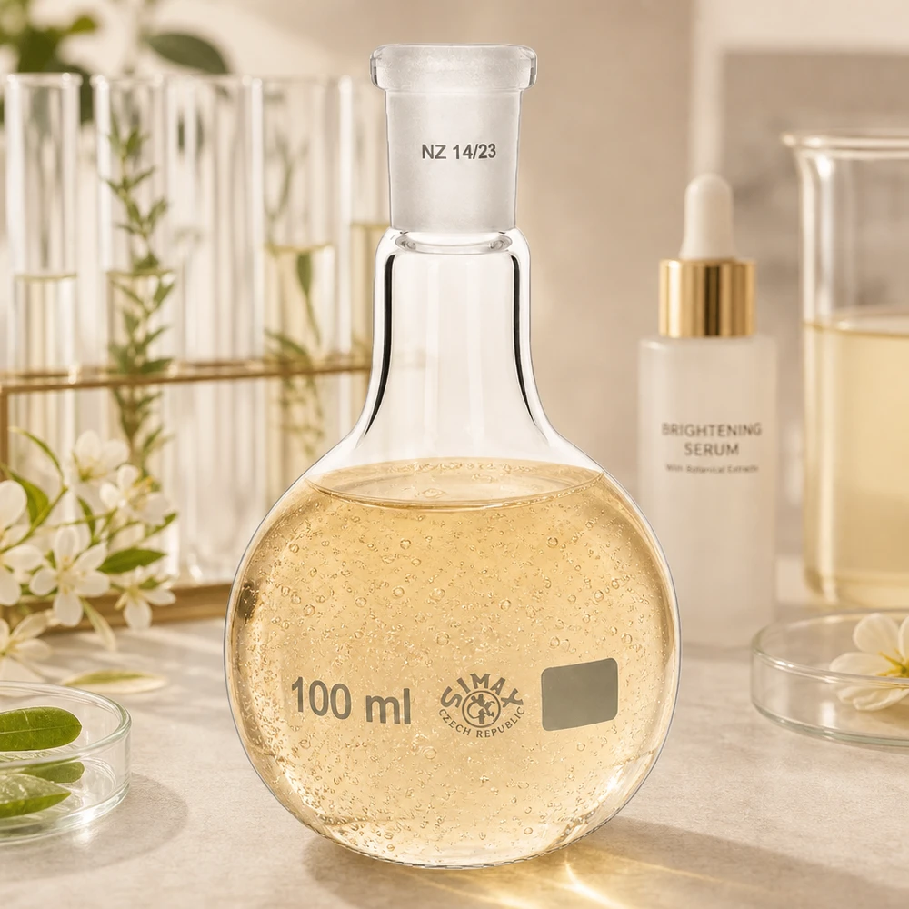 Platbodem kolf 100ml nauwe hals borosilicaat met slijpstuk 14/23 Laboratoriumkolf 100 ml met gele oplossing en nauwkeurig geslepen standaardverbinding 14/23 systeem