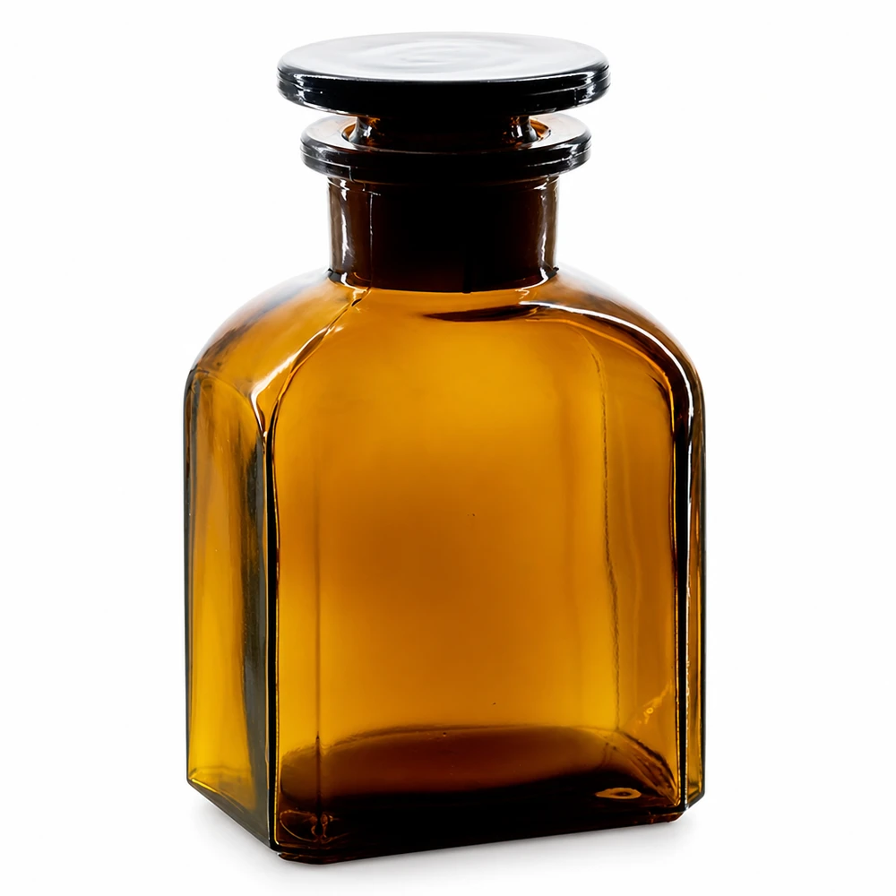 Vierkant-apothekersfles 150 ml wijde hals bruin glas incl. glazen stop Vierkante apothekersfles van 150 ml, bruin, met brede hals en bijpassende glazen stop