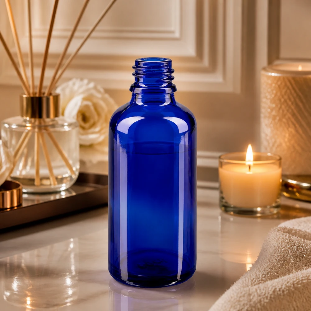 Blauwe glazen fles 50ml Handig 50ml ApoGlas flesje in reisformaat, perfect voor op reis en kleine porties